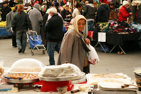 K-Goztepe-Pazartesi-Pazari-mercato-Istanbul