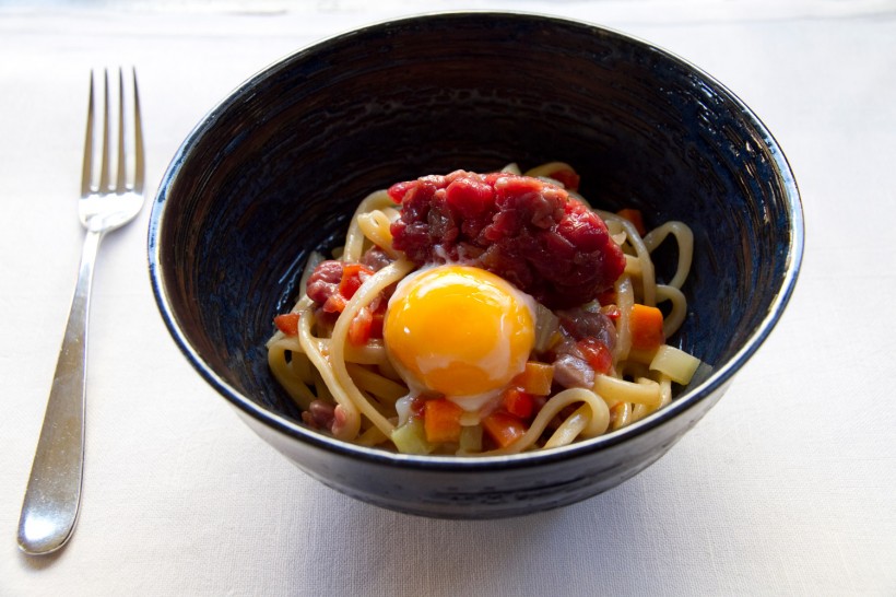 spaghetto-tartare-manzo-uovo-settembrini