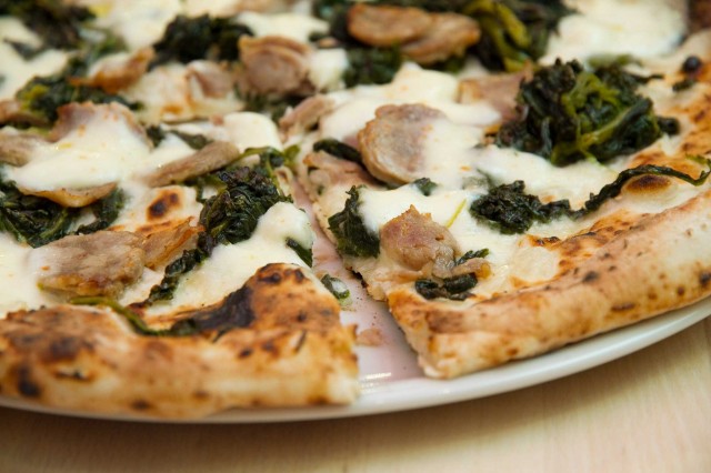 pizza-salsiccia-broccoli-pizzeria-Salvo-nuova