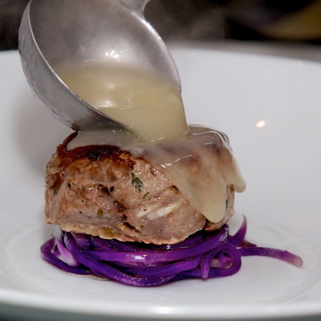 tonno-scottato-su-patate-violette