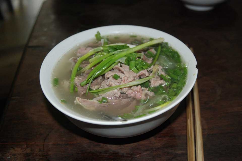 Pho Noodle Soup al Pho Gia Truyen, Vietnam