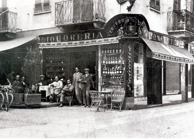 primo negozio ferrero Alba