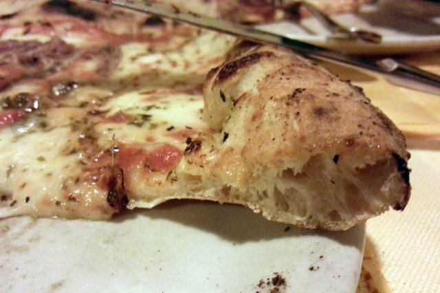 cornicione pizza mascalzone latino Trieste