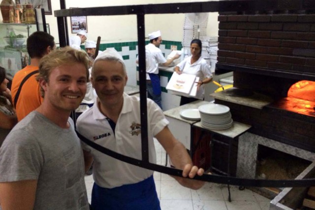 Nico Rosberg pizza Da Michele