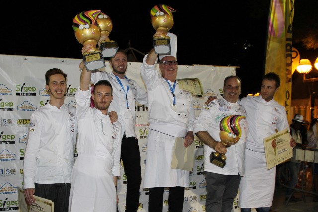 podio vincitori gelato world tour rimini