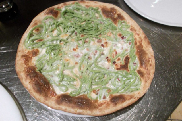 pizza tagliolini verdi