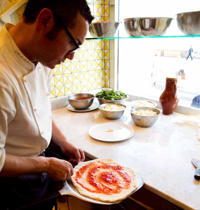 Gino Sorbillo pomodoro pizza