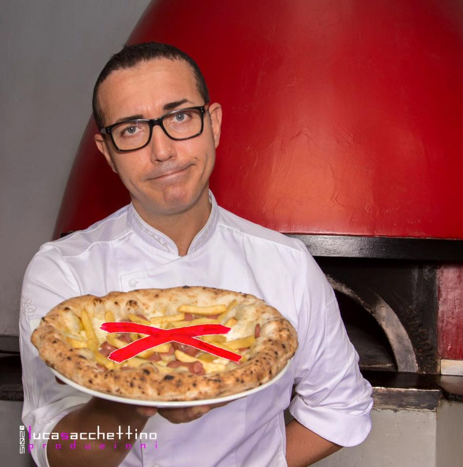 Gino Sorbillo no pizza wurstel patatine