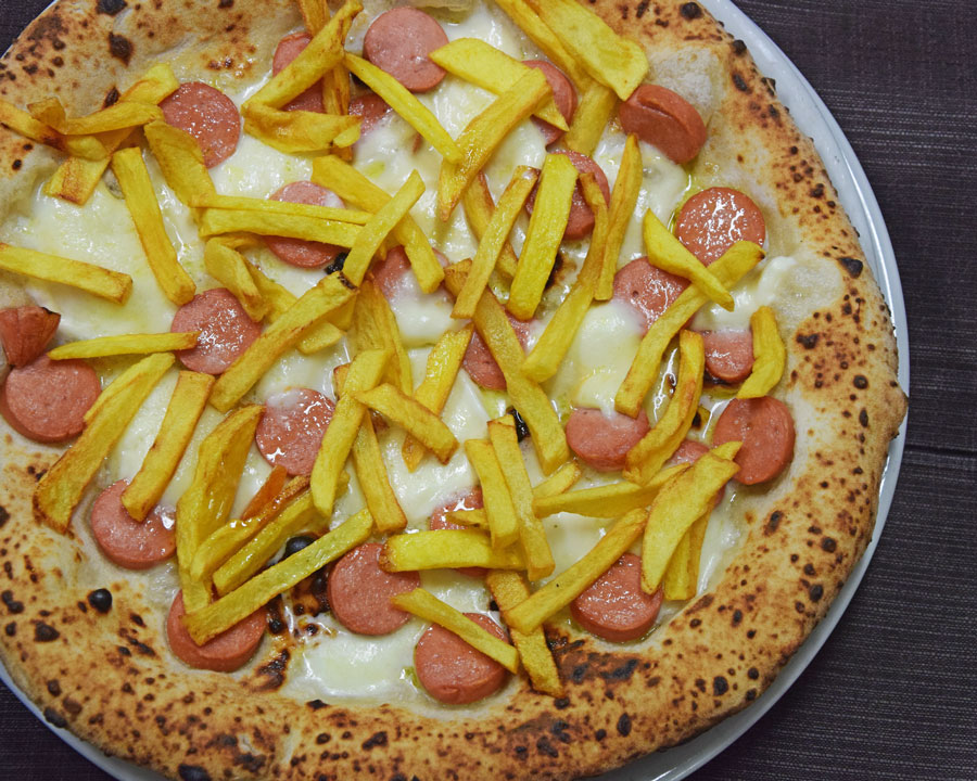 pizza wurstel e patatine