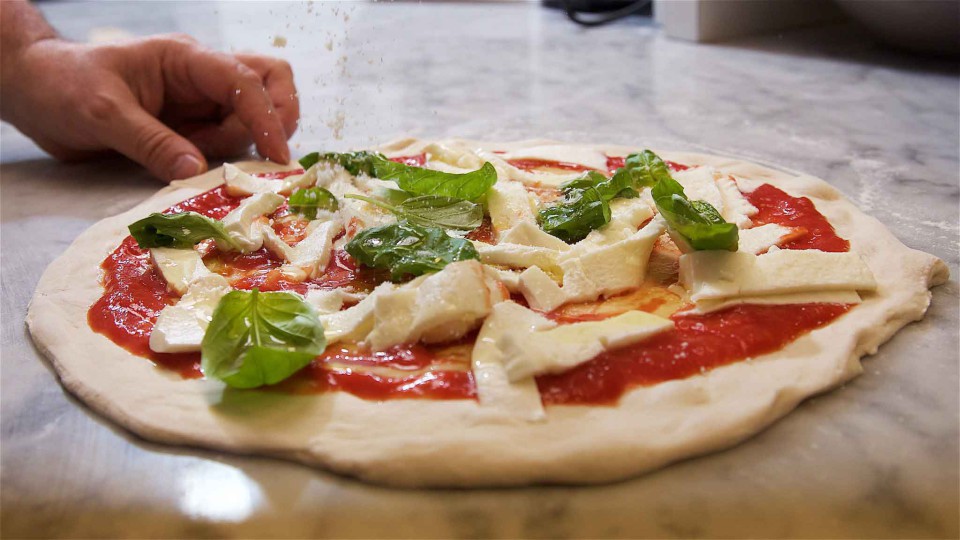 Condurro Michele pizza preparazione