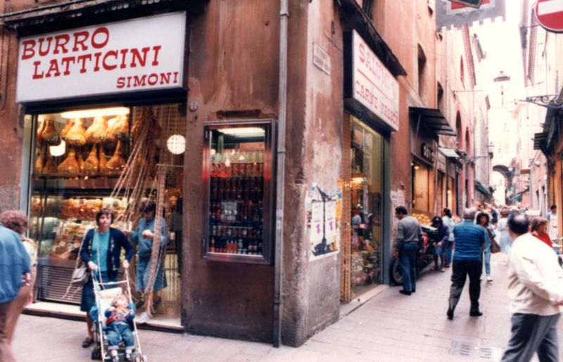 Salumeria Simoni Bologna anni '80