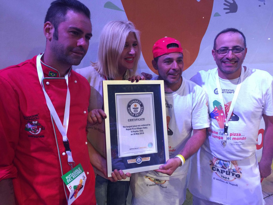pizza più lunga del mondo record Napoli 9