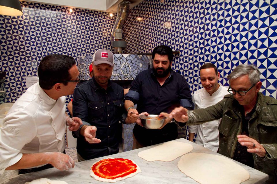 preparativi pizza Sorbillo Cannavacciuolo Barbieri
