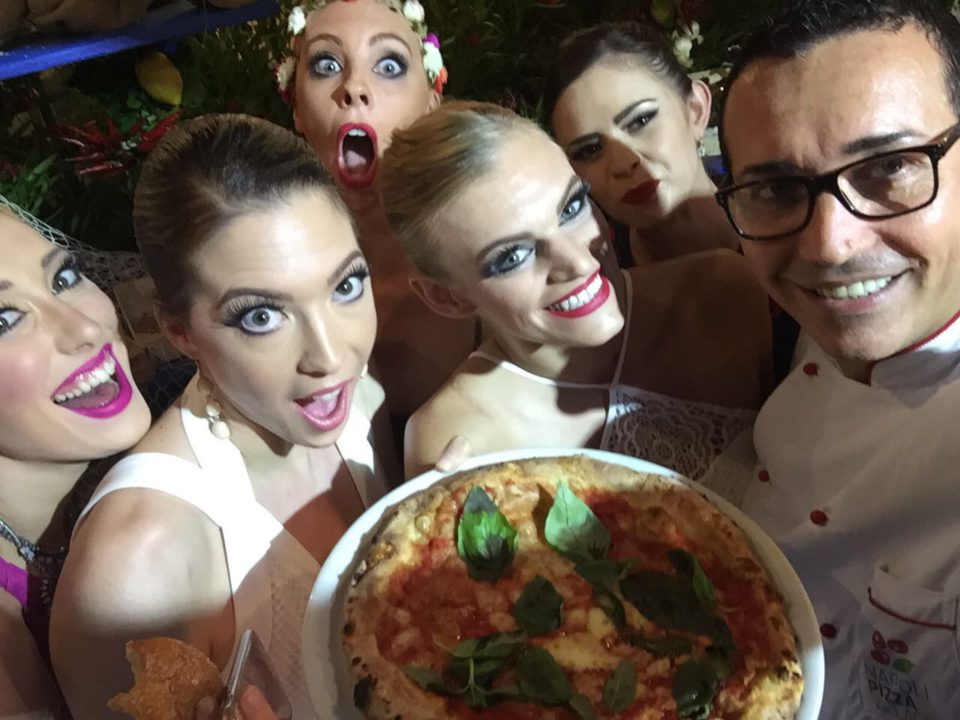 pizza Sorbillo party Dolce e Gabbana