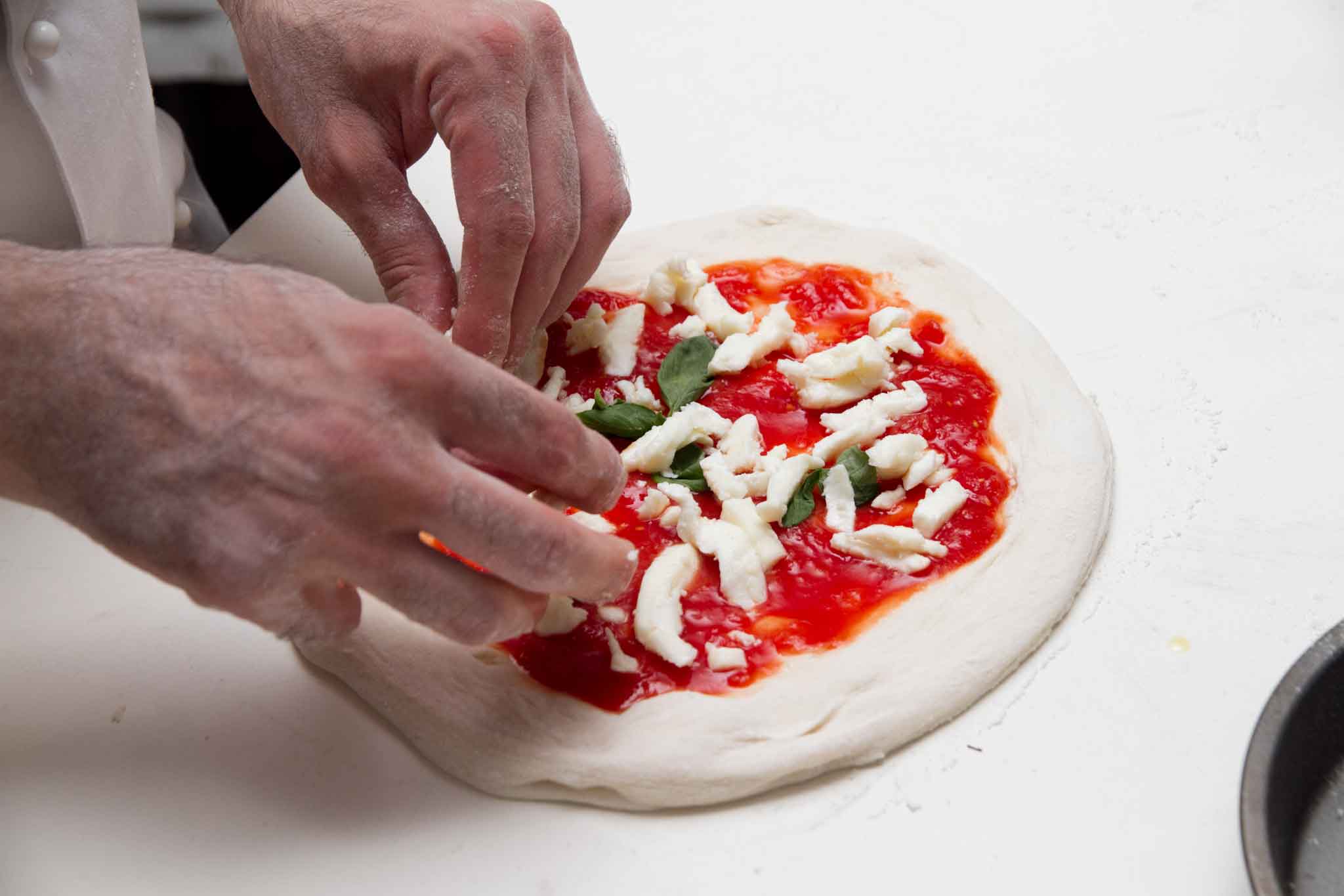 preparazione pizza Salvatore Lioniello