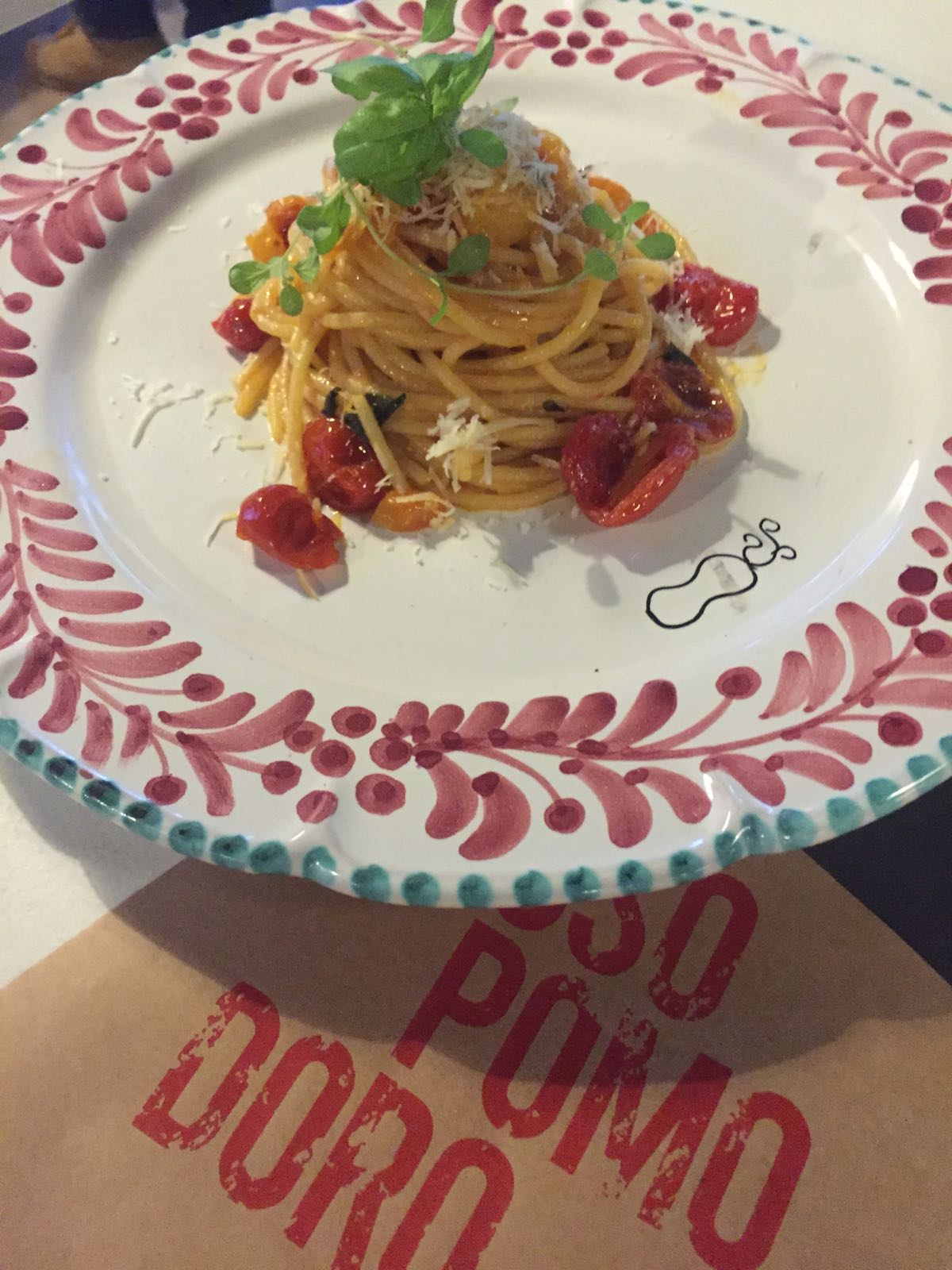 spaghetti-due-pomodori-rossopomodoro