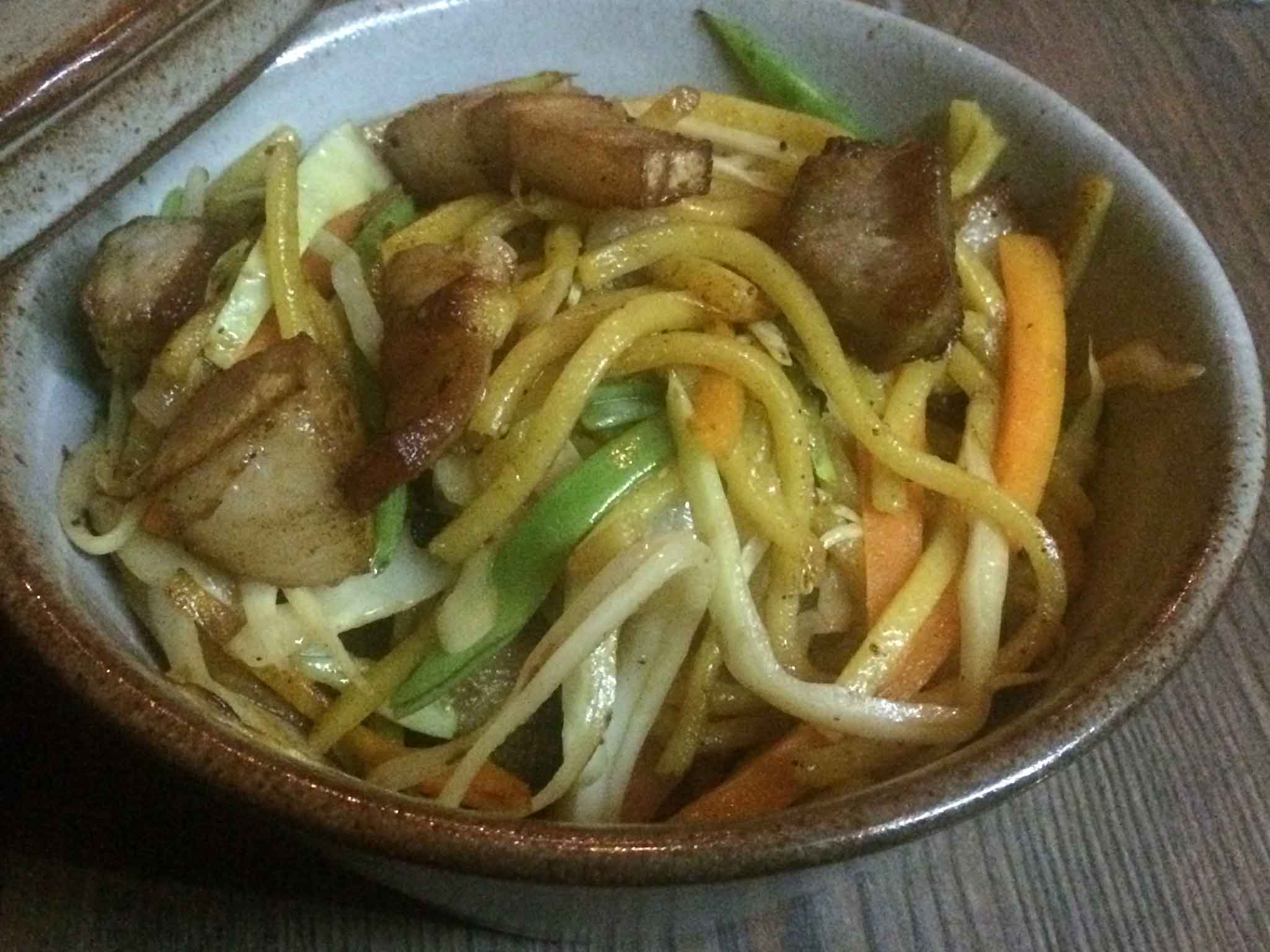 chow-mien-noodles-nepalesi
