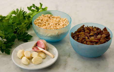 ragu-pinoli