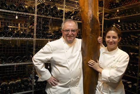 P-juan-mari-arzak-e-elena-ph-adam-goldman-ap