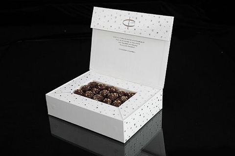 Cioccolatini con scaglie di oro e cristalli Swarovski