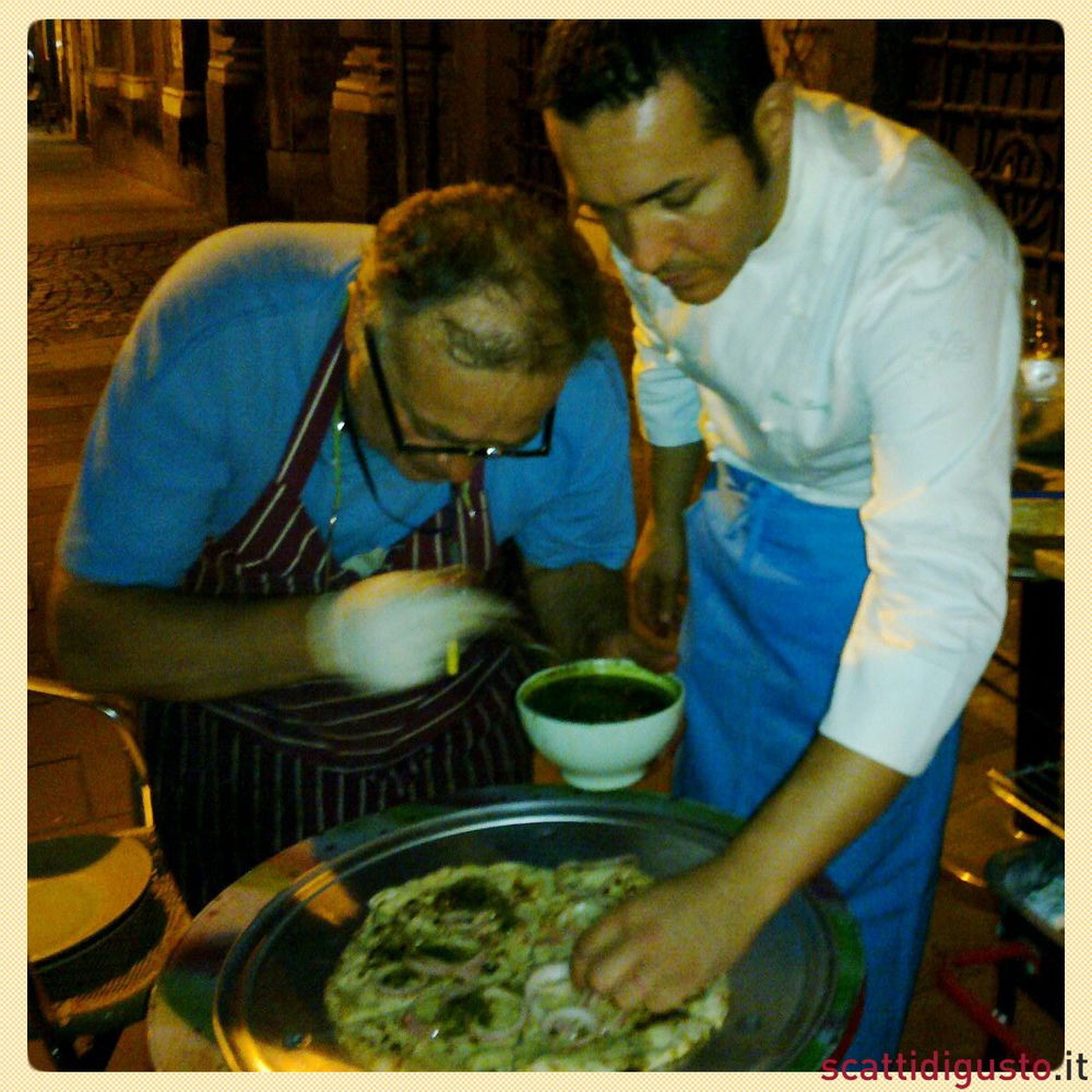 Sorbillo vi insegna a cucinare la pizza sulla brace a casa