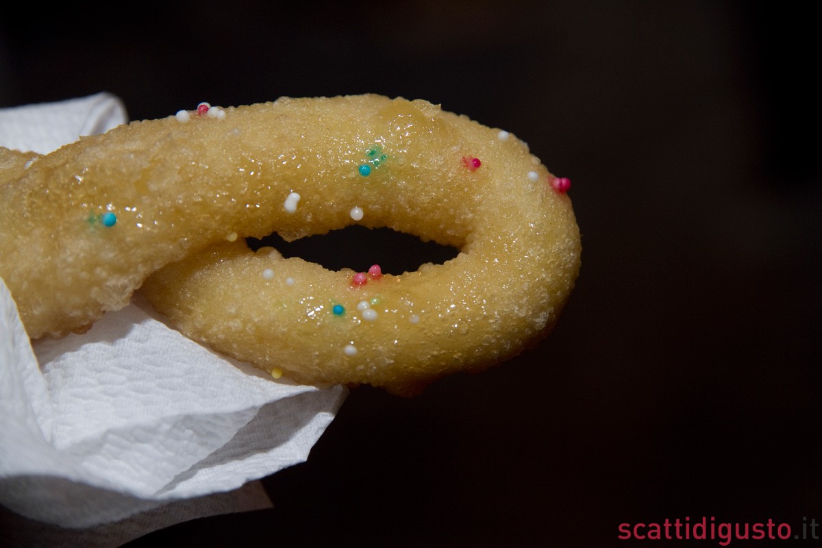 Dolci Cilentani Natalizi.La Ricetta Perfetta Degli Scauratielli Dolce Del Cilento