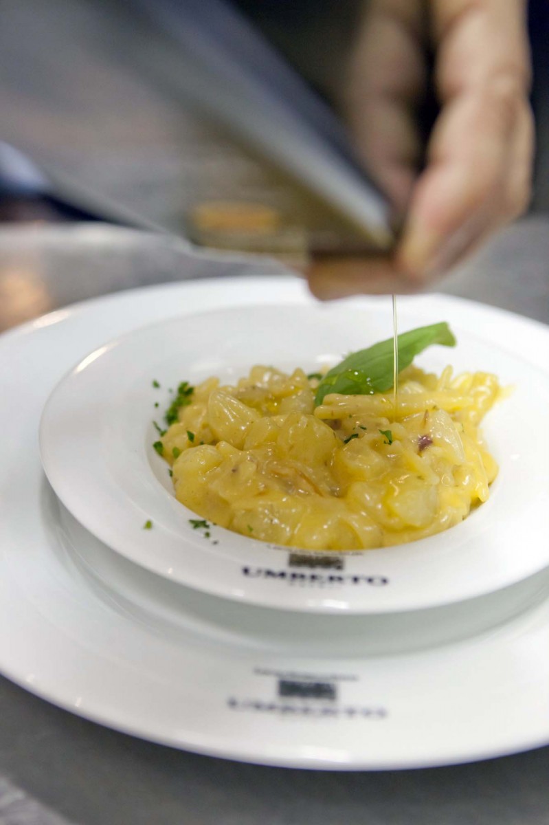 pasta patate e provola olio