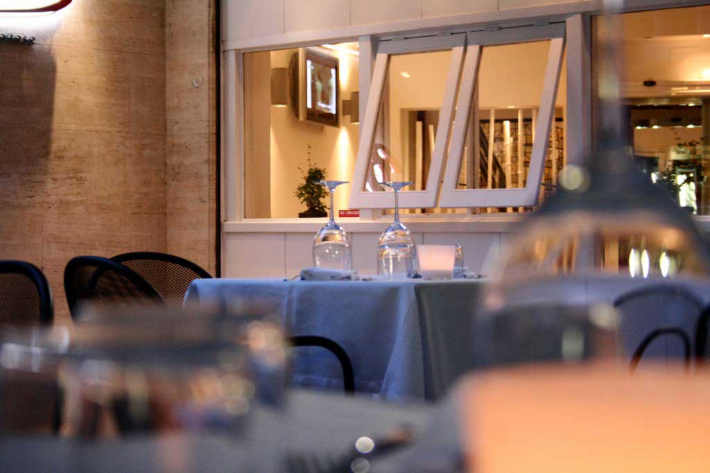 Un marziano a Roma/70 Brò Porta Portese, bistrot (chiuso)