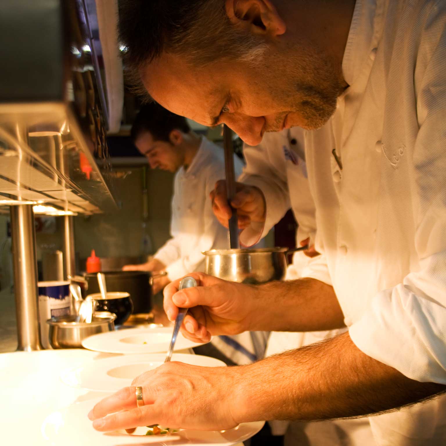 Marcello-Leoni-in-cucina-ph-Tepedino-q