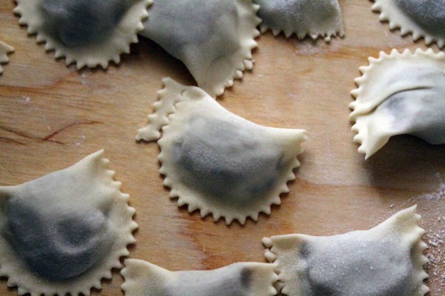 Ravioli Dolci Di Natale.Castagne Prove Di Natale Con La Migliore Ricetta Dei Ravioli Dolci