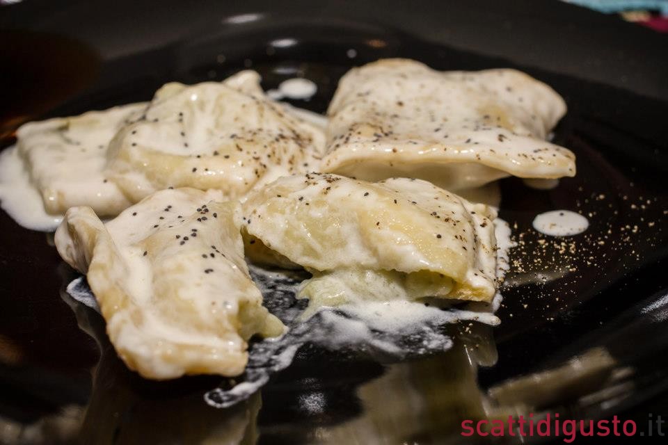 ravioli di patate fonduta pecorino Taberna ph Cenci