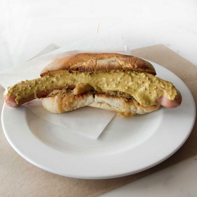 super-hot-dog-mangiari-di-strada-q