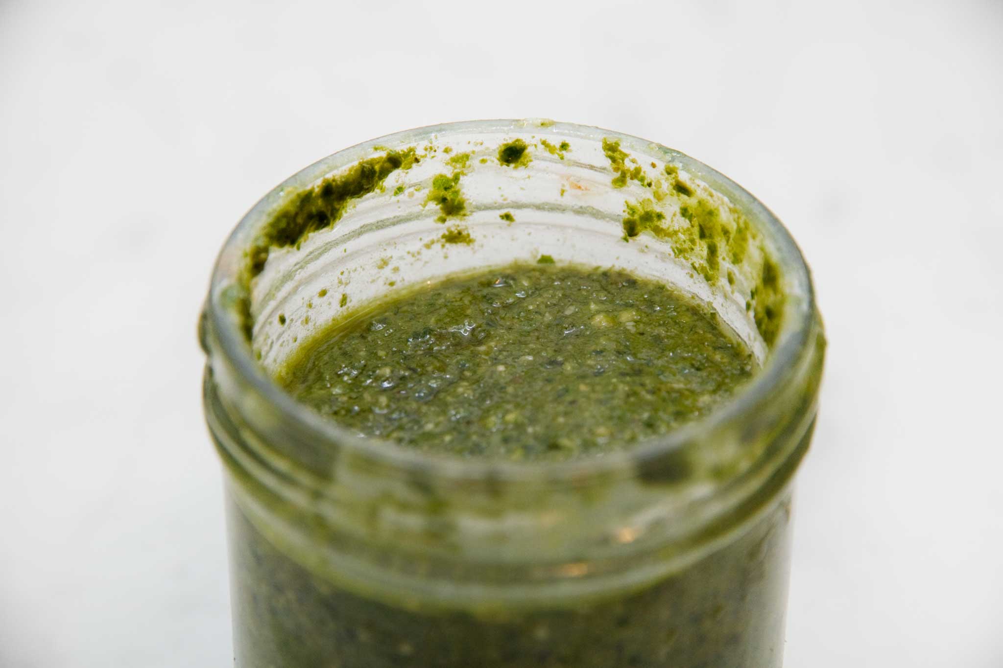 Per Sartori il pesto è pericoloso come la cannabis. Cosa c’è di vero