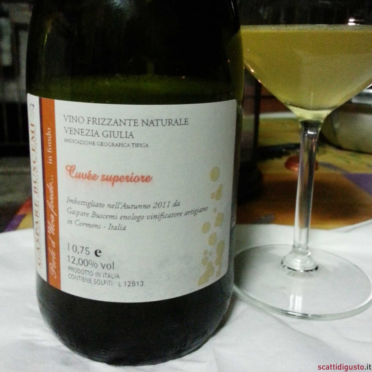 Vino naturale. Perle d’Uva fondo di Gaspare Buscemi, spumante a 10 € la bottiglia