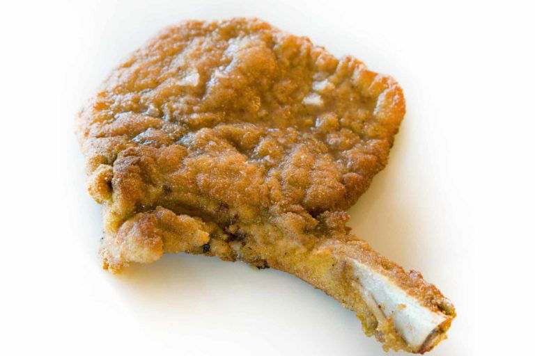 Costoletta alla Milanese. La ricetta della giornata mondiale in 7 mosse
