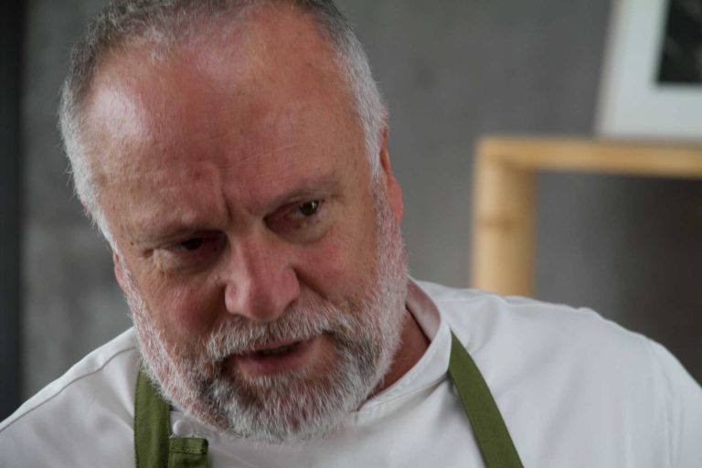 Hotel da Incubo arriva in Italia con Antonello Colonna