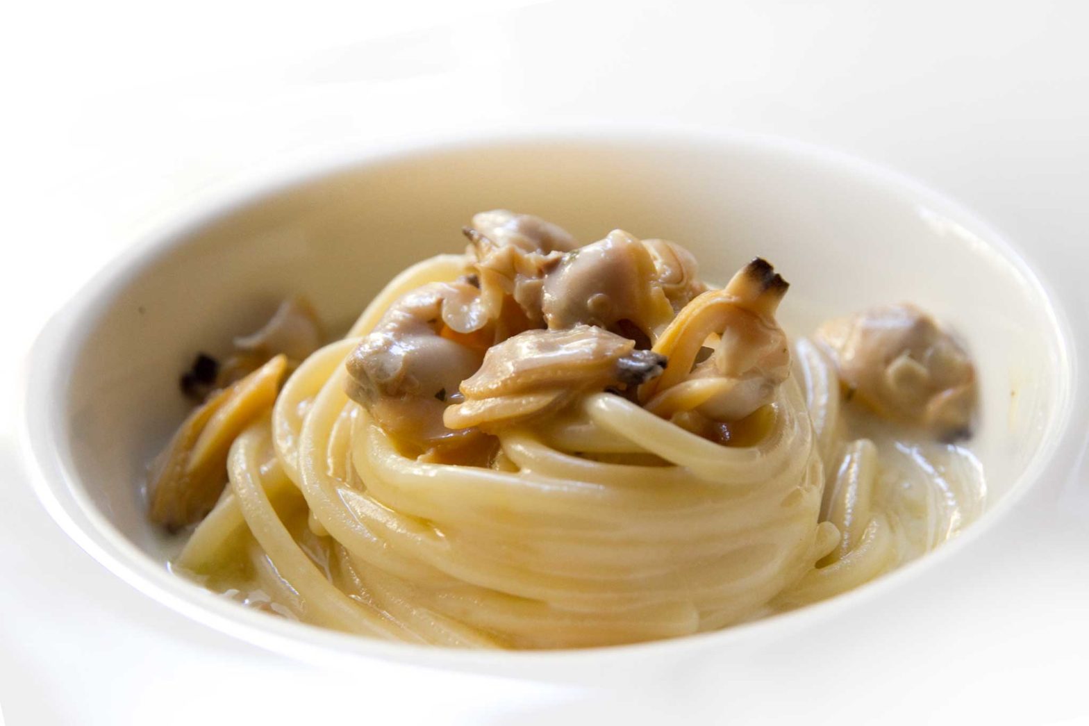 Spaghetti alle vongole cremosi