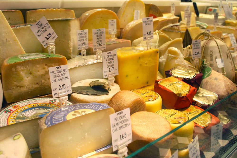 Formaggi. Le differenze tra brie, taleggio e bagoss