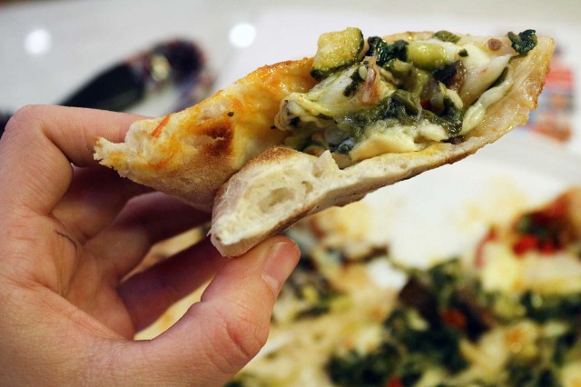 pizza zucchine peperoni