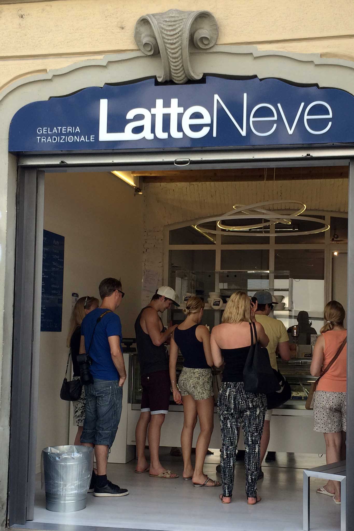 Latteneve_Esterno