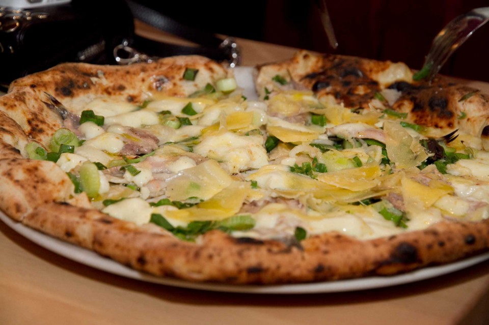 pizza bianca caciocavallo