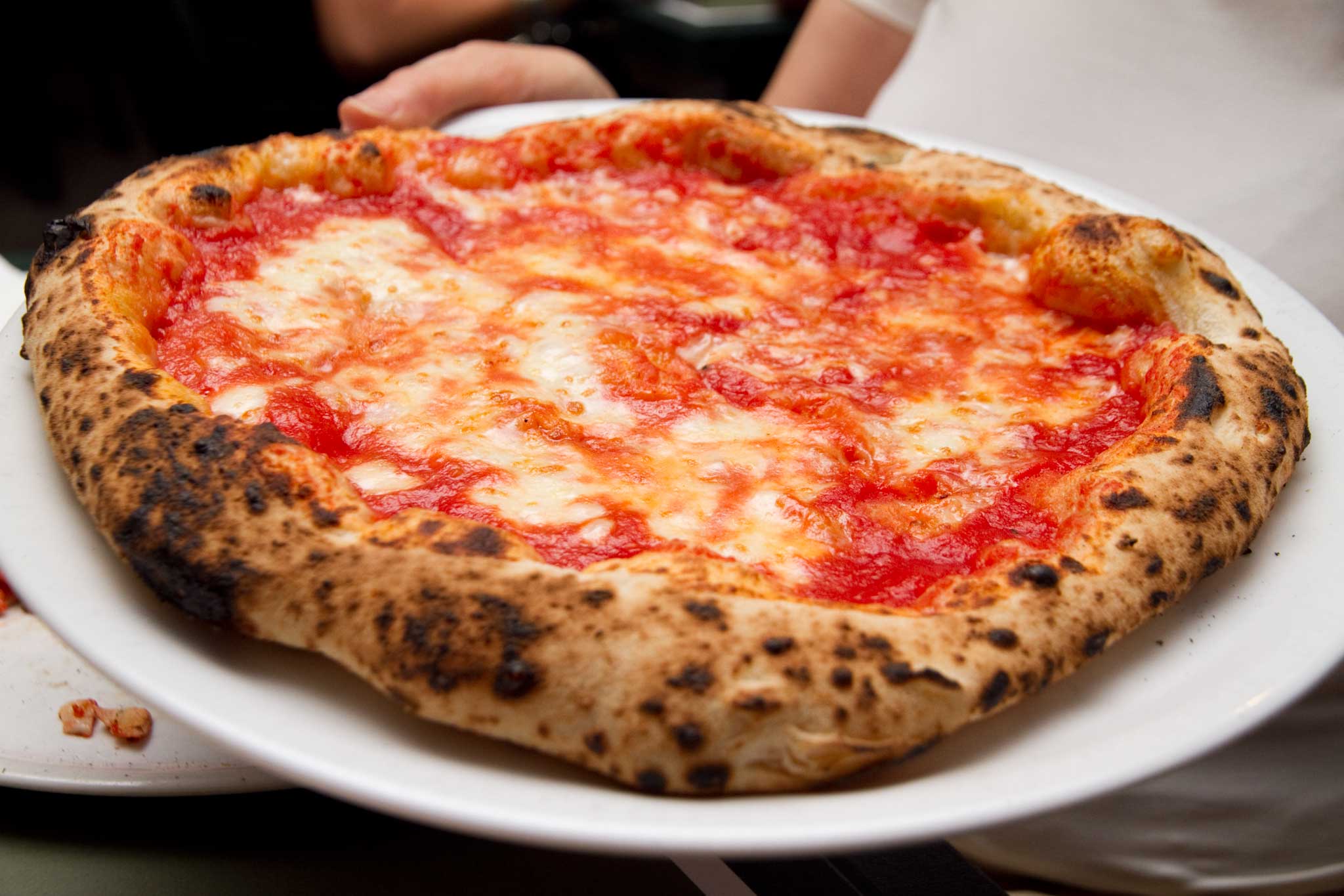 Pizza a Roma: Sforno vs Pepe Nero cioè forno a legna vs forno a gas