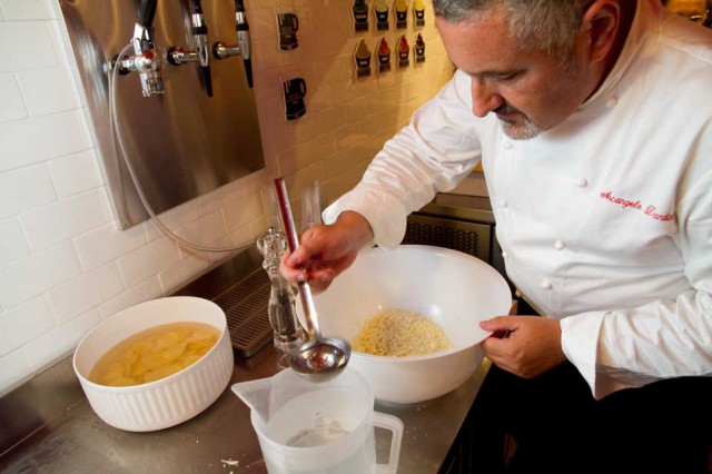 preparazione cacio e pepe