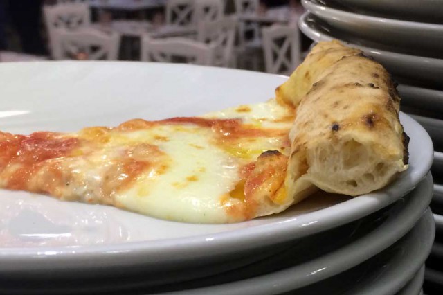 cornicione pizza margherita