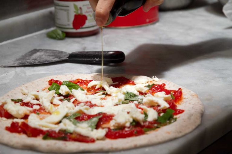 10 pizzaioli vi suggeriscono la pizza migliore per l’estate 2016