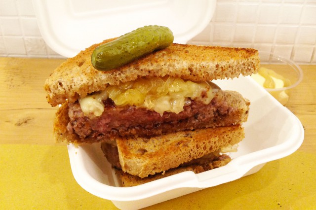 cheeseburger_ciao_checca