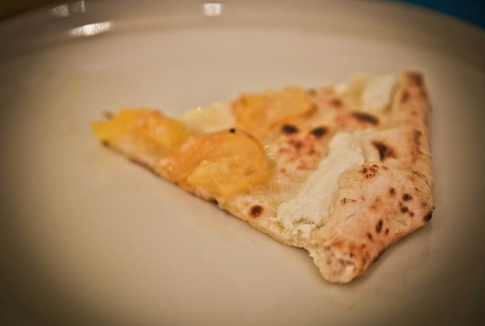 pizza del Papa fetta