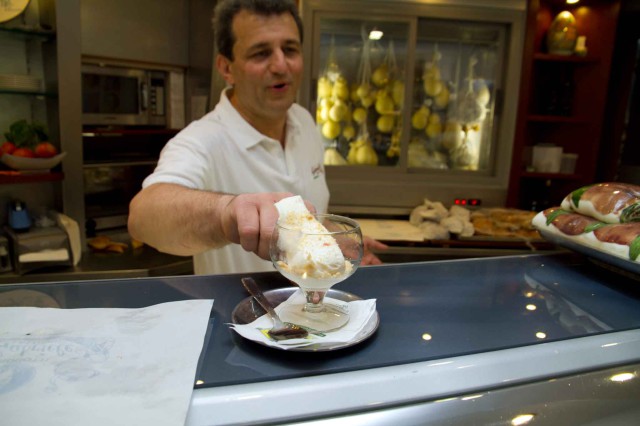 Cremeria Gabriele gelato sfogliatella