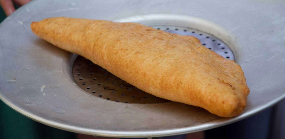 Pizza fritta, il giusto prezzo non è 9 euro