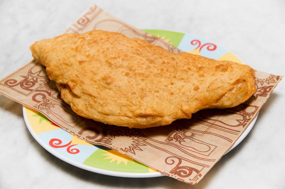 Pizza fritta, il giusto prezzo non è 9 euro